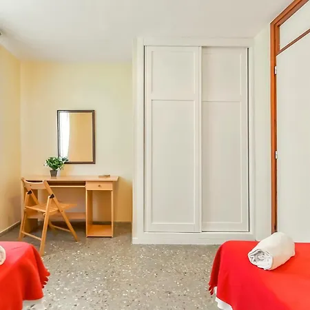 Apartment Near Playa De Las Americas, Wifi, Pool, Tenerife Sur Playa de las Americas (Tenerife)